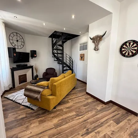Appartement Romantique Avec Balneo En Plein Centre De Nîmes