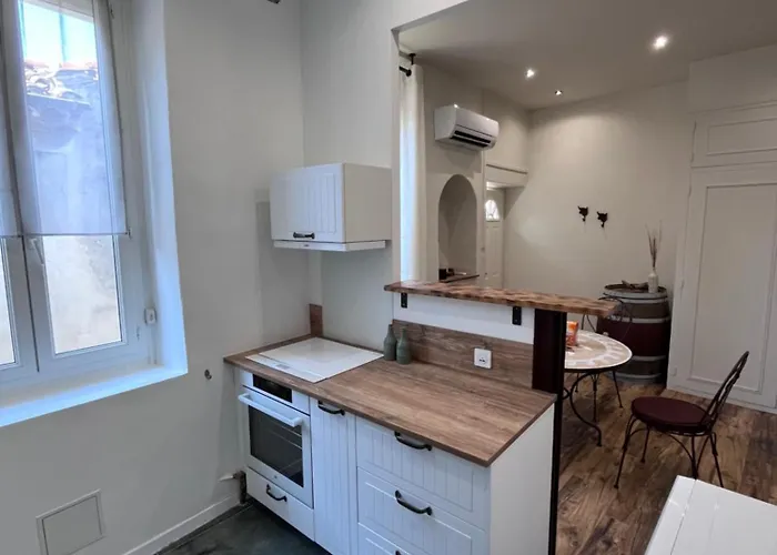 Romantique Avec Balneo En Plein Centre De * نيم