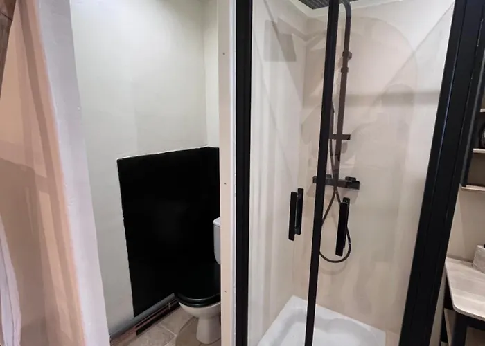 شقة Romantique Avec Balneo En Plein Centre De نيم